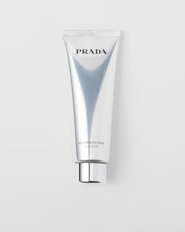 Prada Augmented Skin - El Limpiador