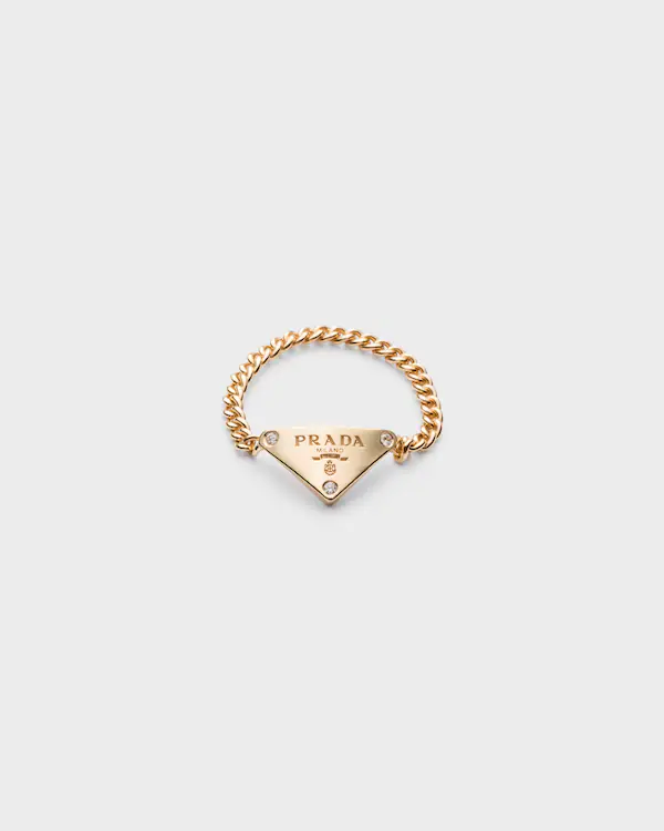 Anillo de cadena de oro eterno en oro amarillo con diamantes