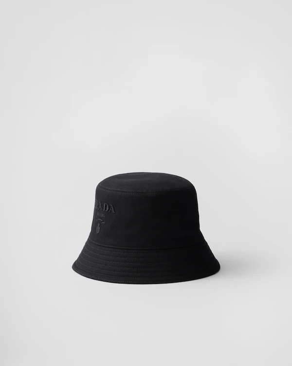 Sombrero de pico