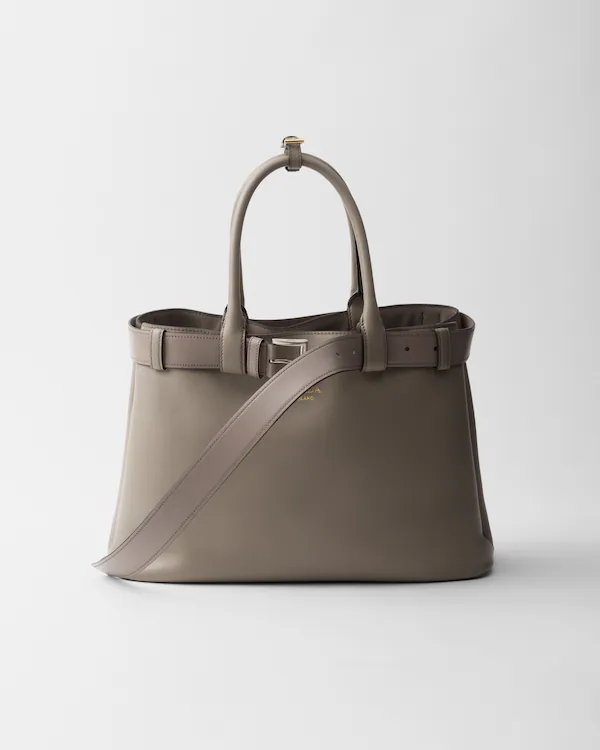 Bolso de mano de cuero grande Prada con hebilla y cinturón