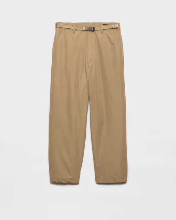 Pantalones de tejido técnico