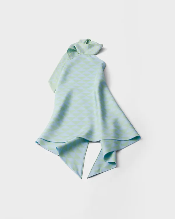 Top halter de tafetán de seda estampado