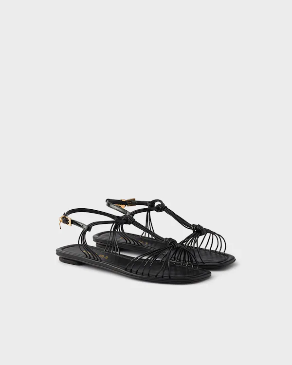 Sandalias de cuero brillante