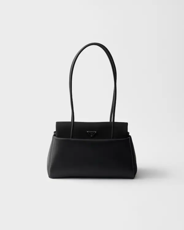 Bolso de cuero Prada Passage mediano con solapa de Re-Nylon