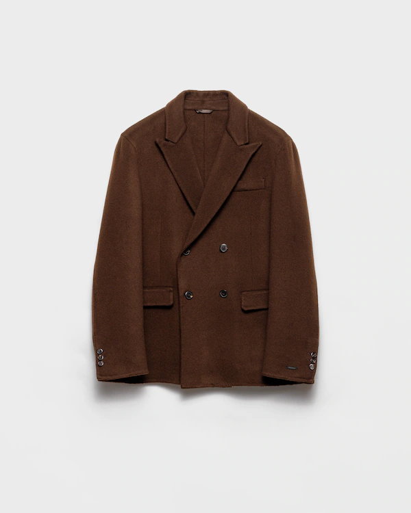 Chaqueta de cachemira con doble botonadura
