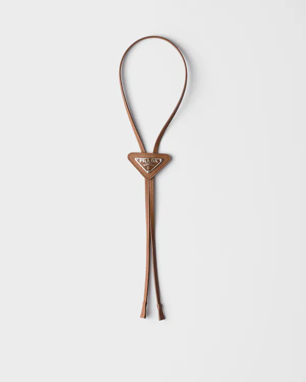 Corbata bolo de cuero Saffiano