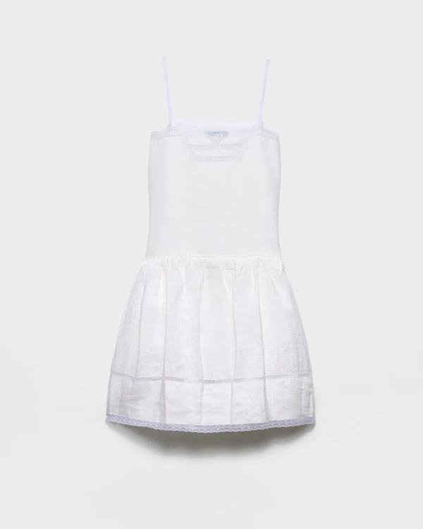 Vestido de lino bordado