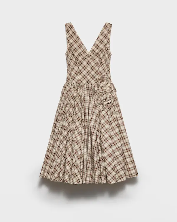 Vestido de popelín con estampado cuadriculado bordado