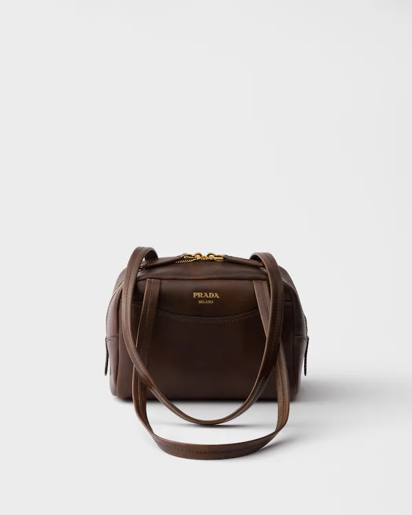 Bolso mini de mano con asa superior de cuero envejecido Prada